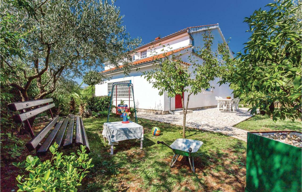 Lovely Apartment In Krk With Wifi Brzac Exterior photo